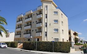 Ξενοδοχείο Denis